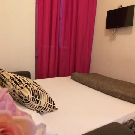 Budgetroom Bed & Breakfast Rome