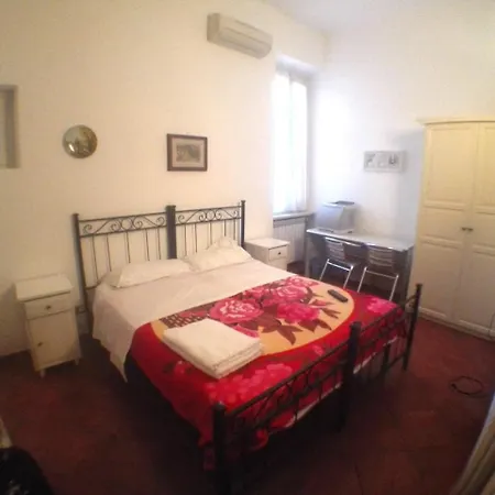 Budgetroom Bed & Breakfast